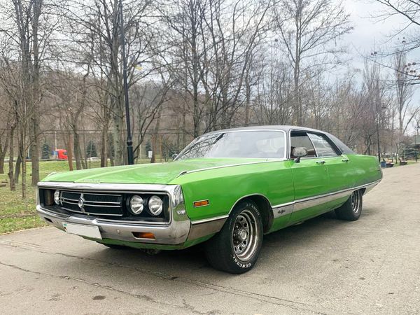 Chrysler New York 1970 год ретро авто на прокат на свадьбу съемки фотосессии