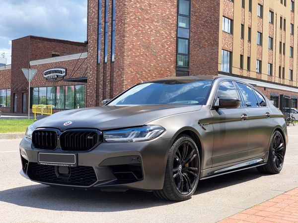 BMW M5 прокат аренда авто на свадьбу съемки c водителем без водителя