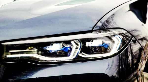 BMW XB7 ALPINA черный прокат аренда внедорожников киев