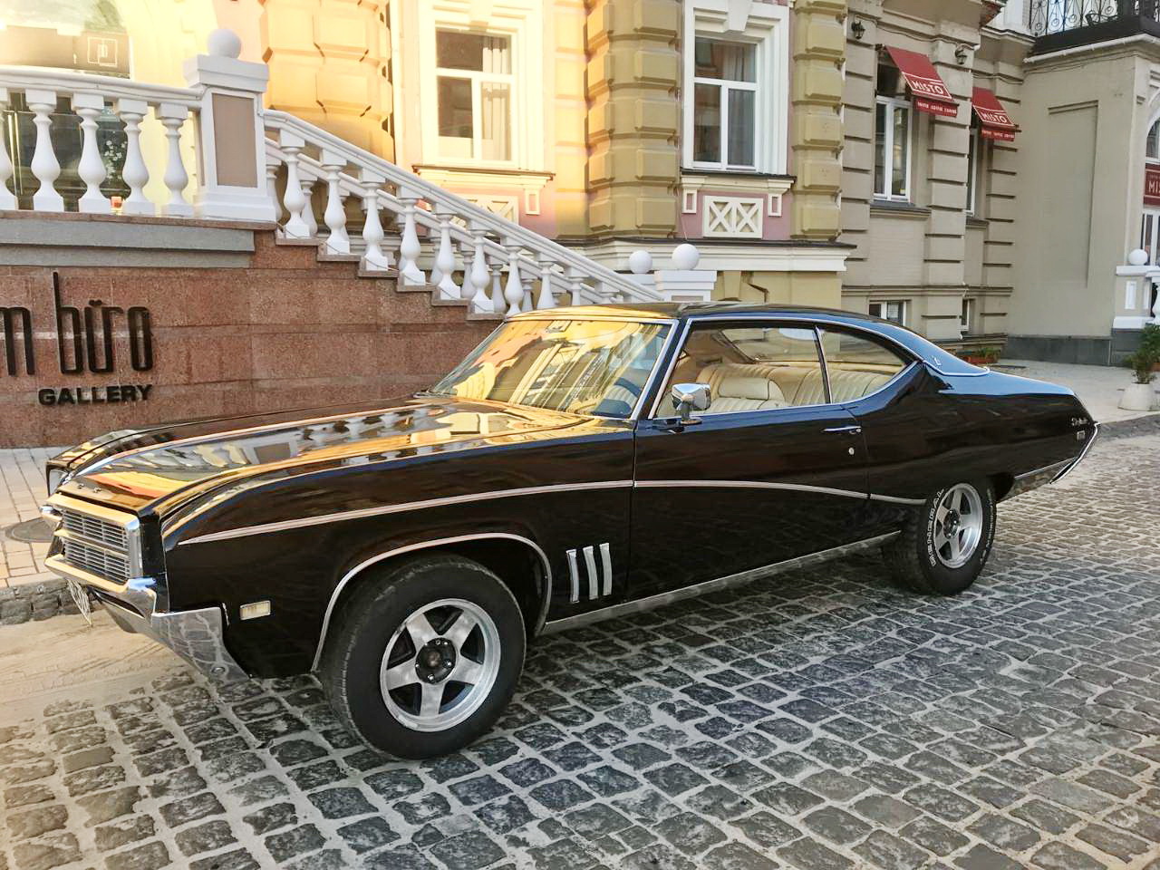 Ретро автомобиль Buick Skylark Custom прокат аренда Киев цена | АвтоЛимо