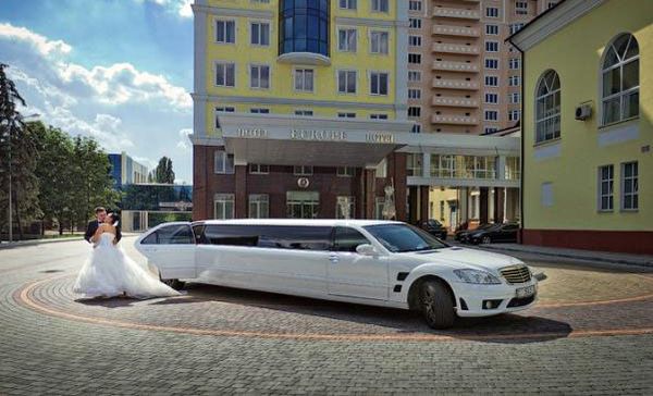Limuzin-Mercedes-Benz-W221 мерседес лимузин на свадьбу