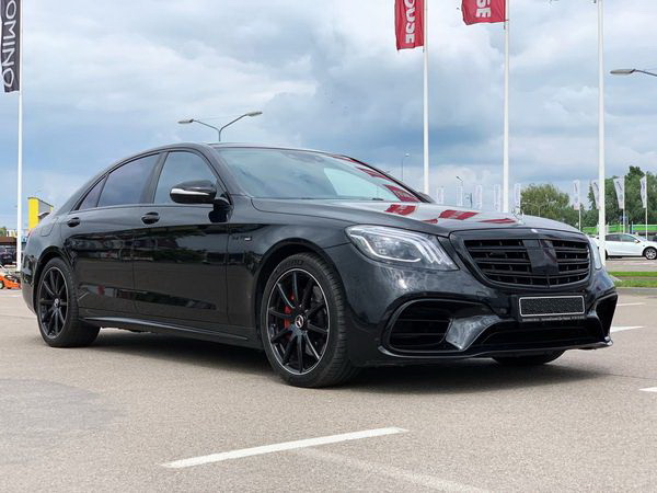 Mercedes-Benz S63 AMG 4MATIC W222 Restyling с водителем без водителя