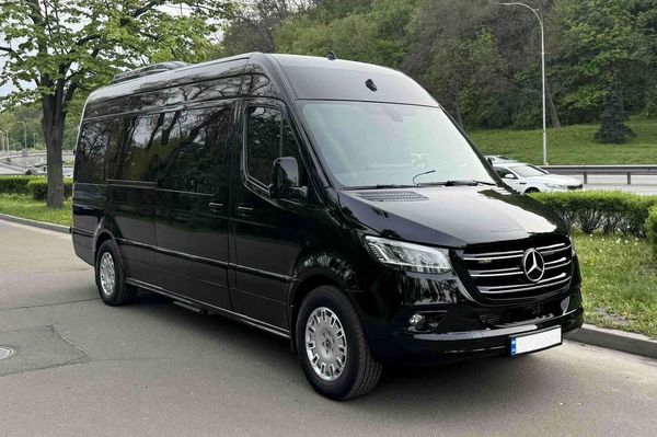 Микроавтобус Mercedes Sprinter VIP черный аренда с водителем