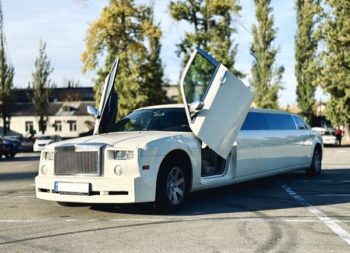 Rolls-Royce Phantom Tiffani прокат лимузин на свадьбу девинчик день рождения