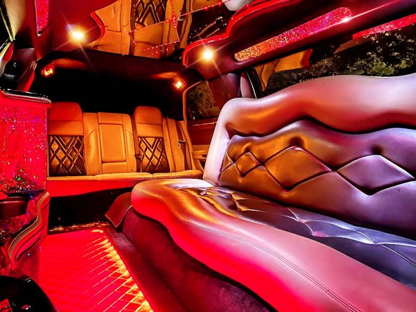 Rolls-Royce Phantom Tiffani прокат лимузин на свадьбу девинчик день рождения