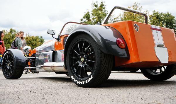 Lotus super seven 2014 автопрокат машина на съемки в аренду фотосессия