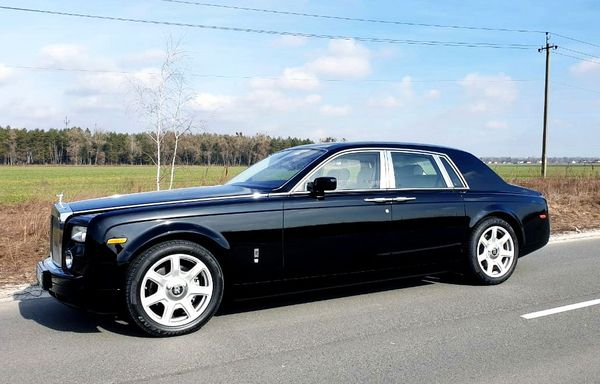 Vip-авто Rolls-Royce Phantom аренда на свадьбу трансфер съемки прокат вип авто с водителем Киев