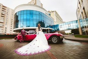 розовый малиновый лимузин заказать на свадьбу девичник