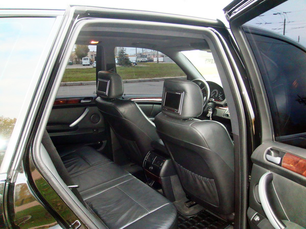 BMW X5 черный внедорожник джип