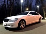 Mercedes Benz W221 S500 белый прокат аренда на свадьбу с водителем Киев код 222