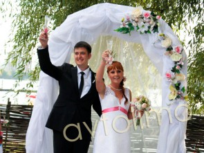 Свадебная арка на прокат летняя