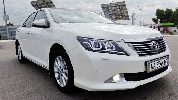 Toyota Camry V50 белая прокат