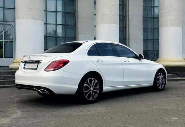  Mercedes Benz C300 аренда вип авто на свадьбу Киев
