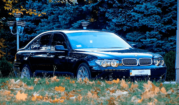 BMW 745L черный на свадьбу