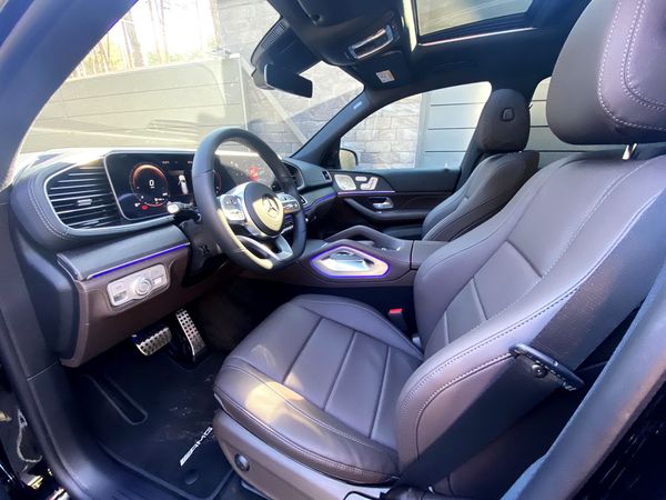 Mercedes GLS 350d 2021 черный прокат без водителя аренда внедорожника на свадьбу
