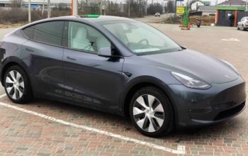 Авто на свадьбу Tesla Model Y серая кроссовер