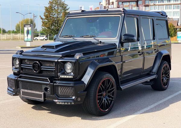 Внедорожник Mercedes Benz G63 Brabus оригинал аренда прокат без водителя с водителем