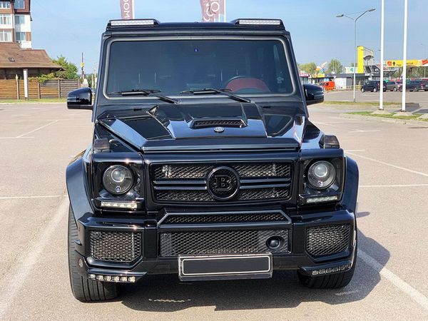 Внедорожник Mercedes Benz G63 Brabus оригинал аренда прокат без водителя с водителем