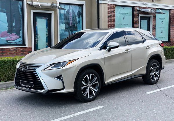 Внедорожник Lexus RX350 аренда прокат без водителя