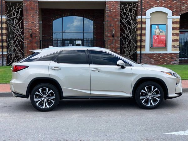 Внедорожник Lexus RX350 аренда прокат без водителя