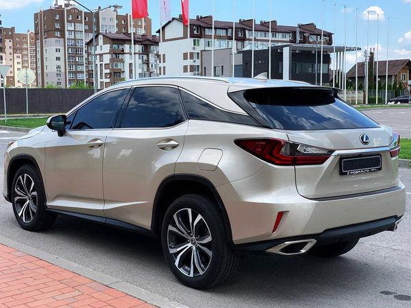 Внедорожник Lexus RX350 аренда прокат без водителя