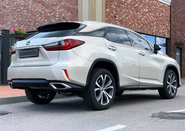 Внедорожник Lexus RX350 аренда прокат без водителя