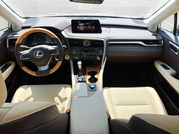 Внедорожник Lexus RX350 аренда прокат без водителя