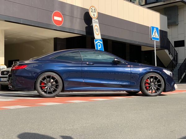 Mercedes-Benz S560 AMG Coupe прокат аренда с водителем без водителя на свадьбу съемки