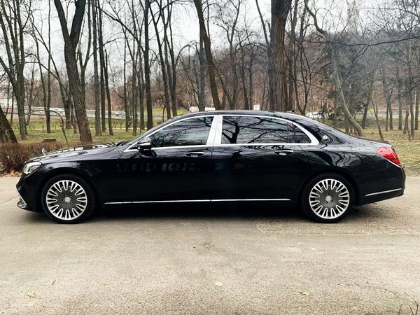 Mercedes-Benz Maybach S-Class аренда авто на свадьбу трансфер вип авто с водителем