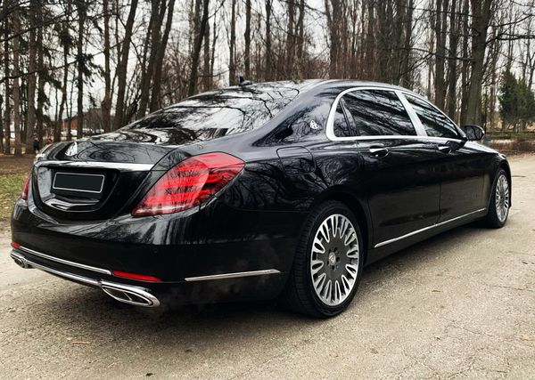 Mercedes-Benz Maybach S-Class аренда авто на свадьбу трансфер вип авто с водителем