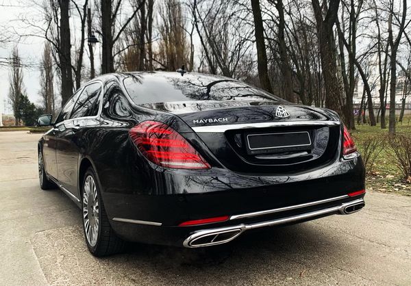 Mercedes-Benz Maybach S-Class аренда авто на свадьбу трансфер вип авто с водителем