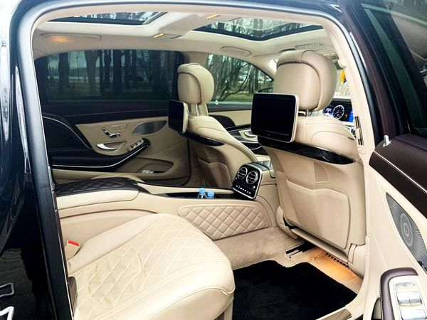 Mercedes-Benz Maybach S-Class аренда авто на свадьбу трансфер вип авто с водителем