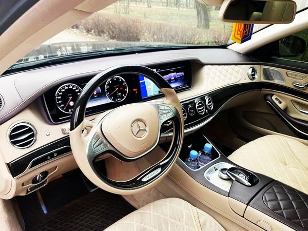 Mercedes-Benz Maybach S-Class аренда авто на свадьбу трансфер вип авто с водителем