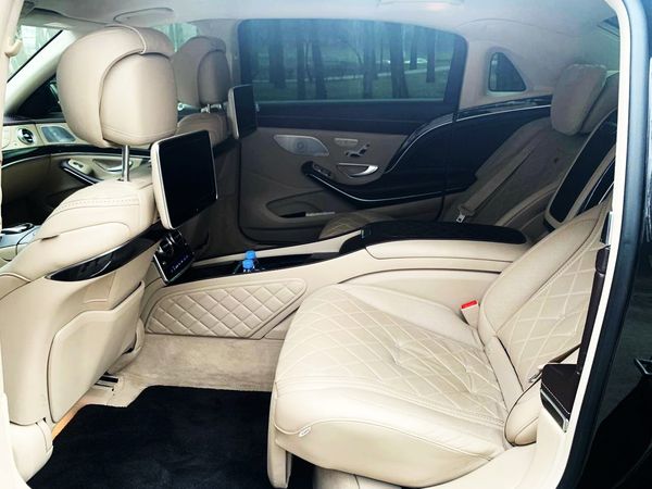 Mercedes-Benz Maybach S-Class аренда авто на свадьбу трансфер вип авто с водителем