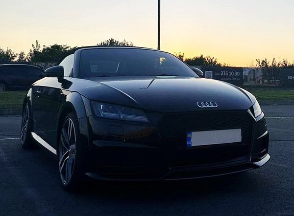 Audi TT S-line Quttro черный прокат аренда кабриолета для фотосессии 