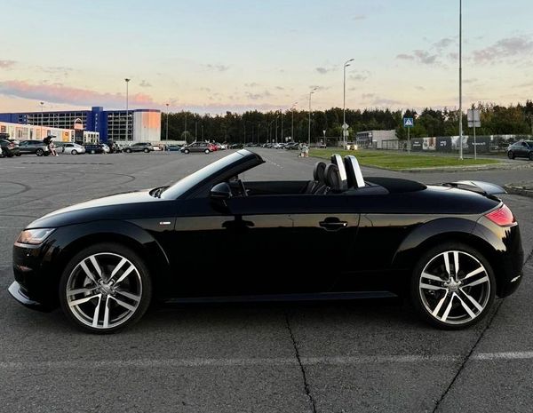 Audi TT S-line Quttro черный прокат аренда кабриолета для фотосессии 