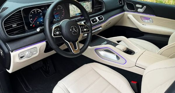 Mercedes Benz GLE 350D Coupe прокат с водителем без водителя