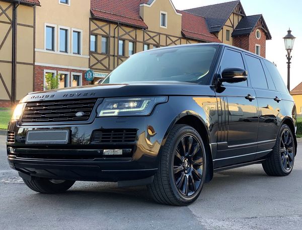 Range Rover Autobiography 5.0 Supercharger черный аренда с водителем без водителя