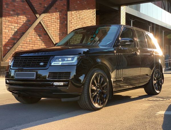 Range Rover Autobiography 5.0 Supercharger черный аренда с водителем без водителя