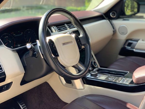 Range Rover Autobiography 5.0 Supercharger черный аренда с водителем без водителя