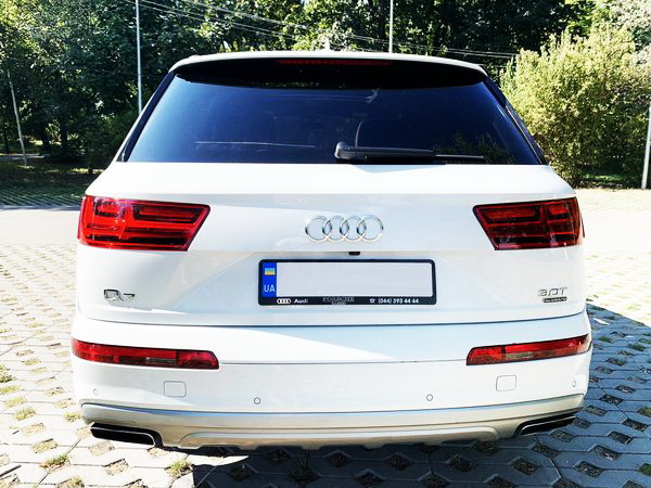 Audi Q7 белая прокат аренда ауди джип на свадьбу в Киеве