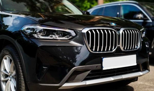 BMW X3 черный внедорожник на прокат без водителя аренда с водителем