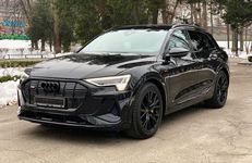 Bнедорожник Audi Q8 E-tron S электро прокат аренда