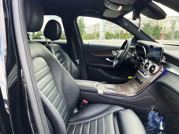 Mercedes GLC 300 заказать черный джип авто на свадьбу с водителем