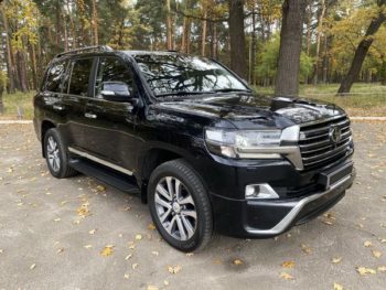 Внедорожник Toyota Land Cruiser 200 на свадьбу c водителем без водителя