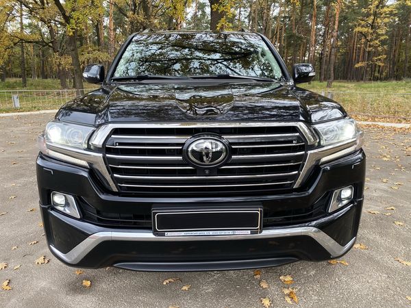 Внедорожник Toyota Land Cruiser 200 на свадьбу c водителем без водителя