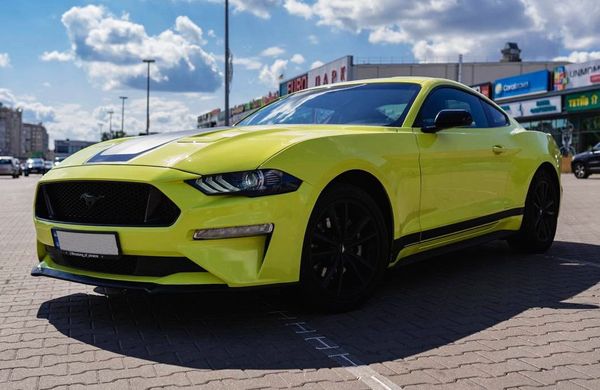 Ford Mustang GT 3.7 салатовый спорткар заказ аренда с водителем на съемки