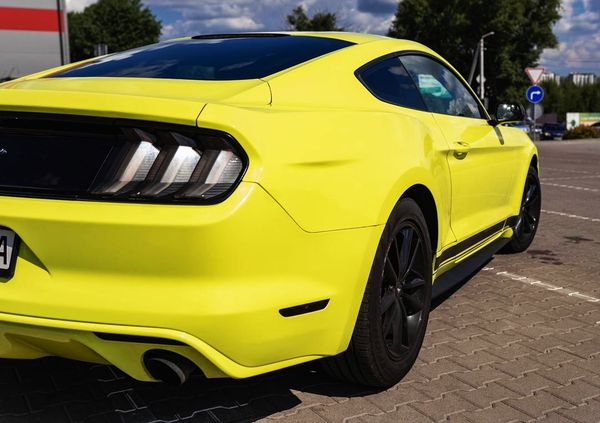 Ford Mustang GT 3.7 салатовый спорткар заказ аренда с водителем на съемки