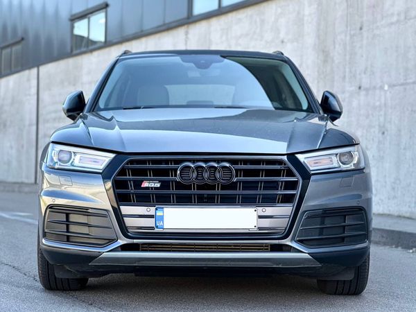 Внедорожник Audi Q5-Quattro серо-голубой аренда прокат без водителя