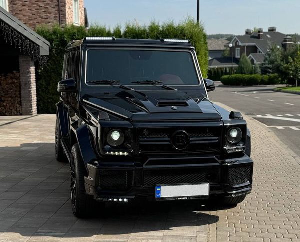 Внедорожник Mercedes Benz G63 Brabus оригинал аренда прокат без водителя с водителем